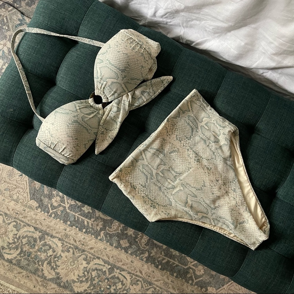 NWT Gianni Bini Two Piece Swim Suit